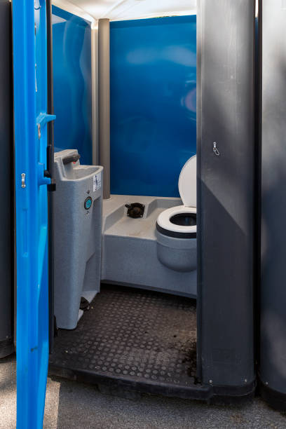 Best Porta potty rental near me  in Bellevue, IL